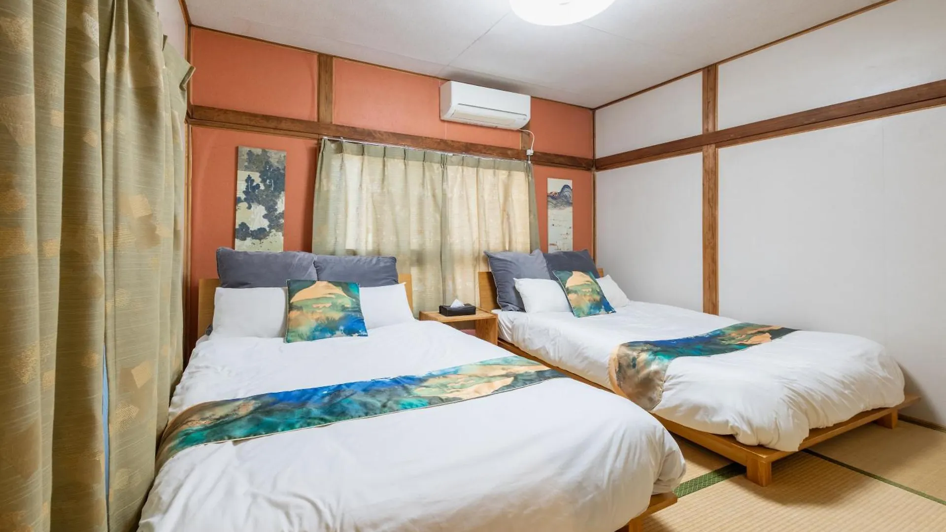 Panda Hostel Minowa contacts